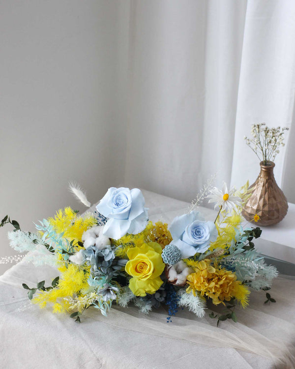 Preserved and Dried Table Centrepiece Frontal- Summer | Free Same-Day Flower Delivery Singapore