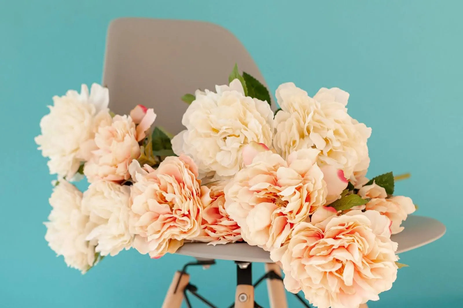 15 Beautiful Carnation Flower Arrangement Ideas For Your Space