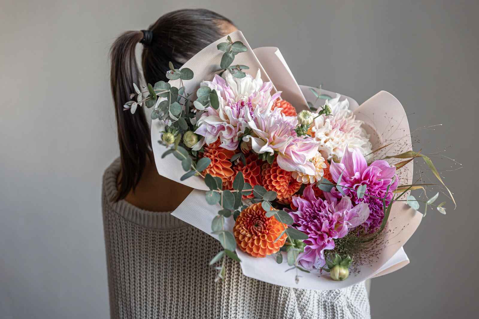 What Flowers Represent Happiness? 30 Flowers That Symbolise Joy