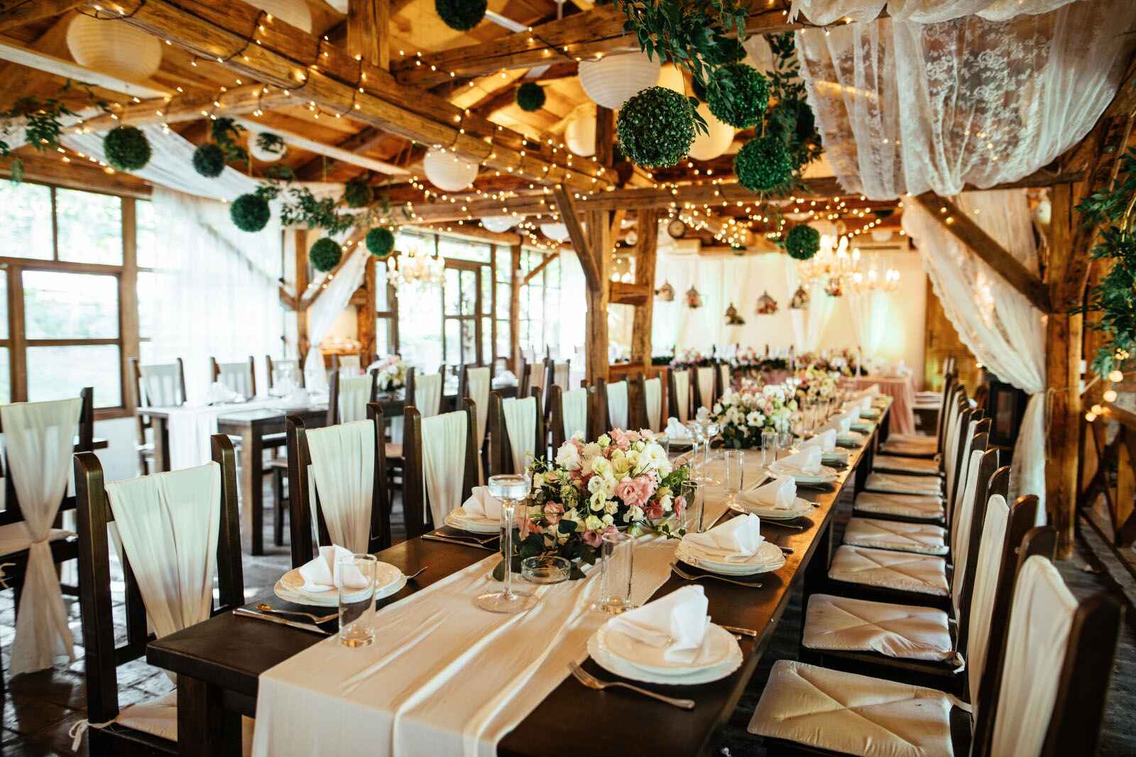 婚礼家具 新加坡30家婚礼装饰供应商，打造惊艳的活动造型- Windflower Florist