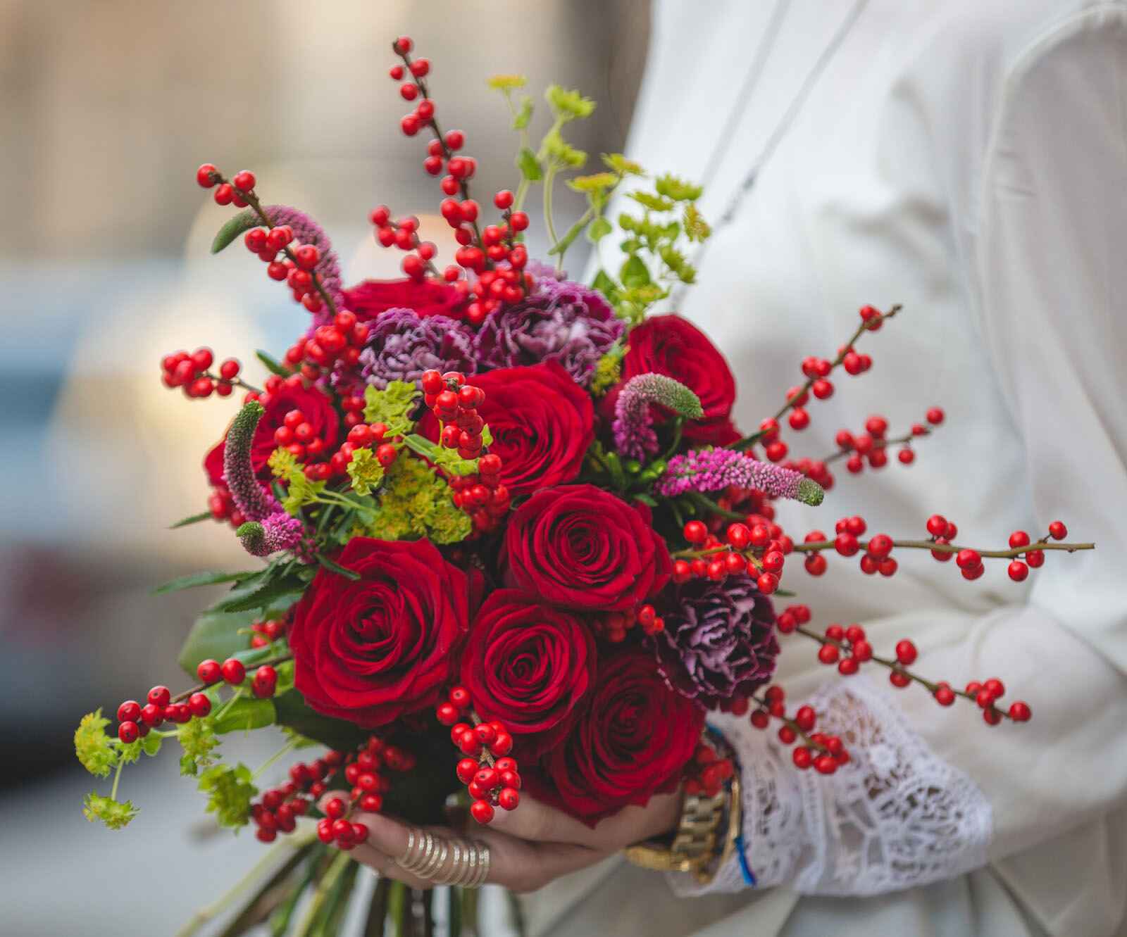 70 Types Of Red Flowers That Can Add Beauty & Meaning To Any Setting