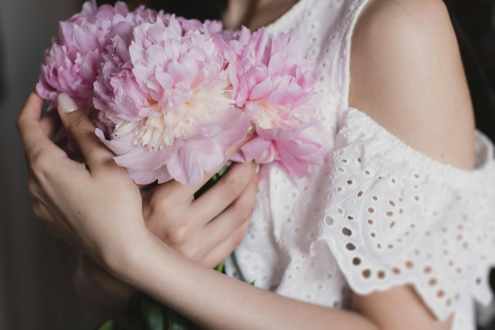 45 Different Types Of Peonies To Elevate Your Floral Game