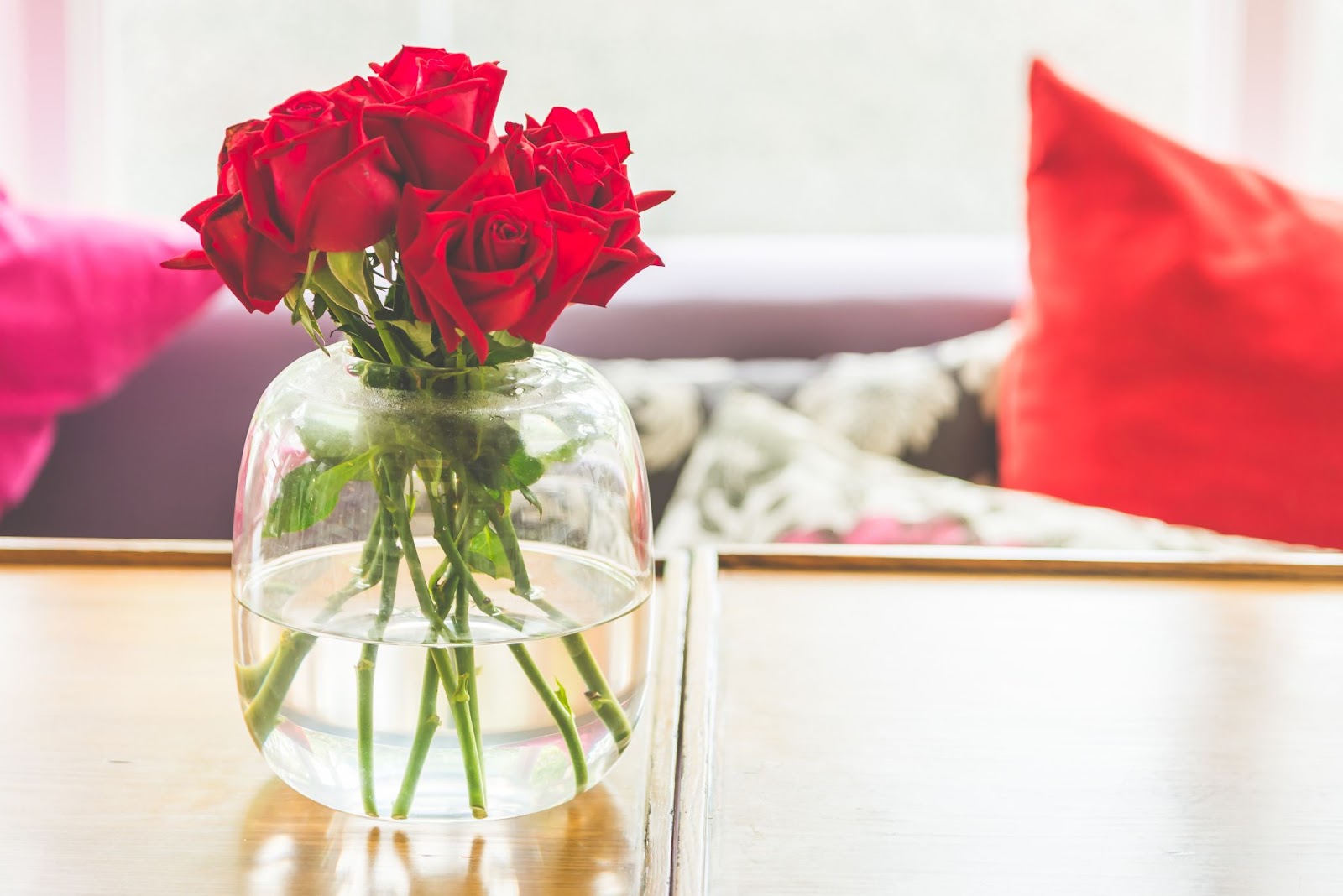 How Long Do Roses Last? Keeping Your Blooms Fresh