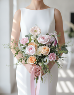 Modern bride holding the Hitomi Bridal Bouquet