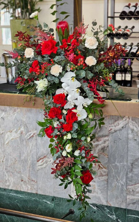 Windflower wedding styling