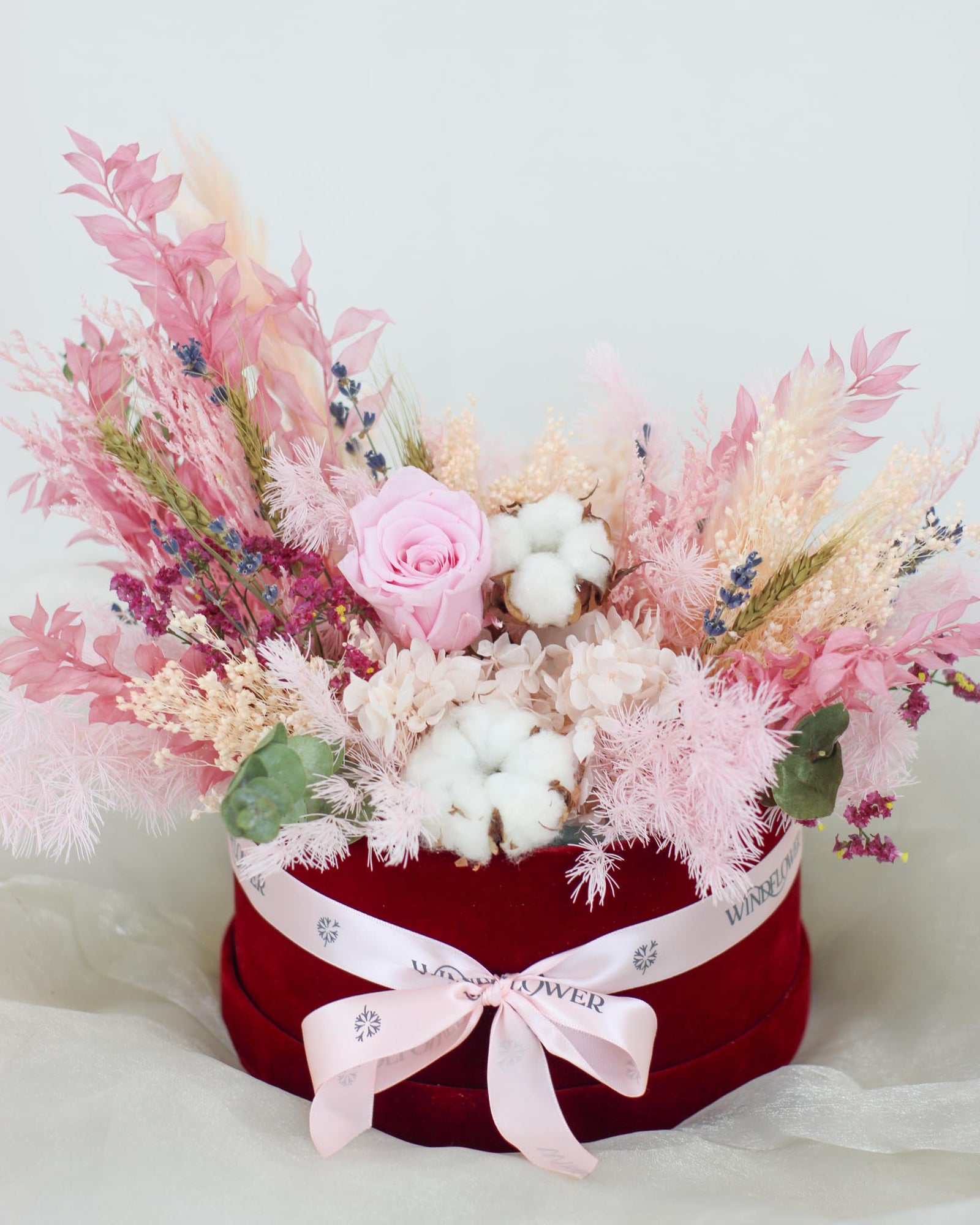 Boite De Fleur Seche Pink Preserved Flowers | Free Same-Day Flower Delivery Singapore