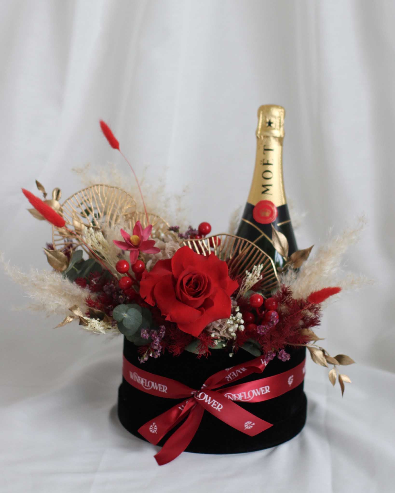 Boite De Fleur Moët - Everblooms Preserved Flowers by Windflower Florist Singapore