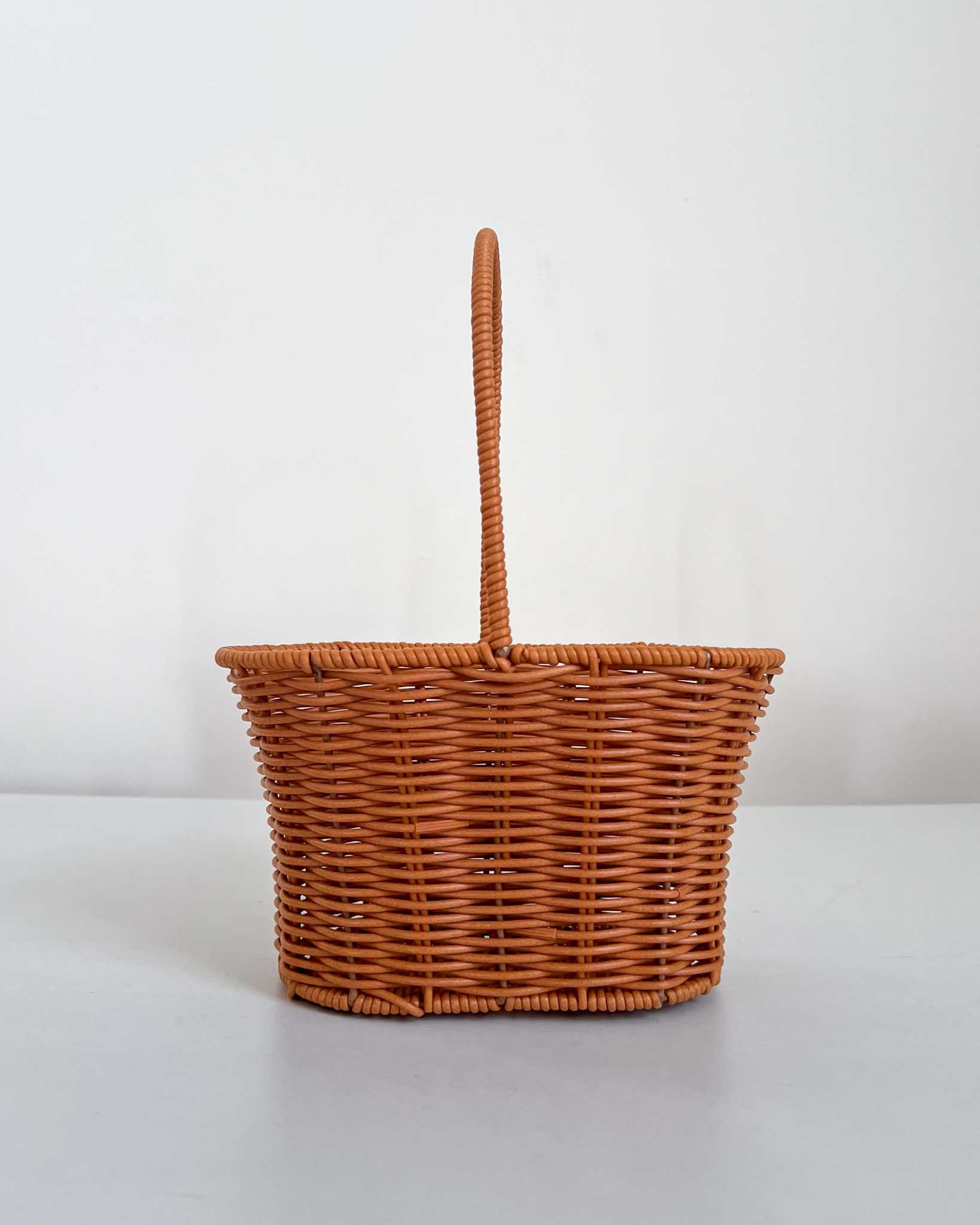 Daily Surprise in a Basket - Fresh Flowers & Celebratory Cheers Gift Hamper - View 5 | Windflower Florist