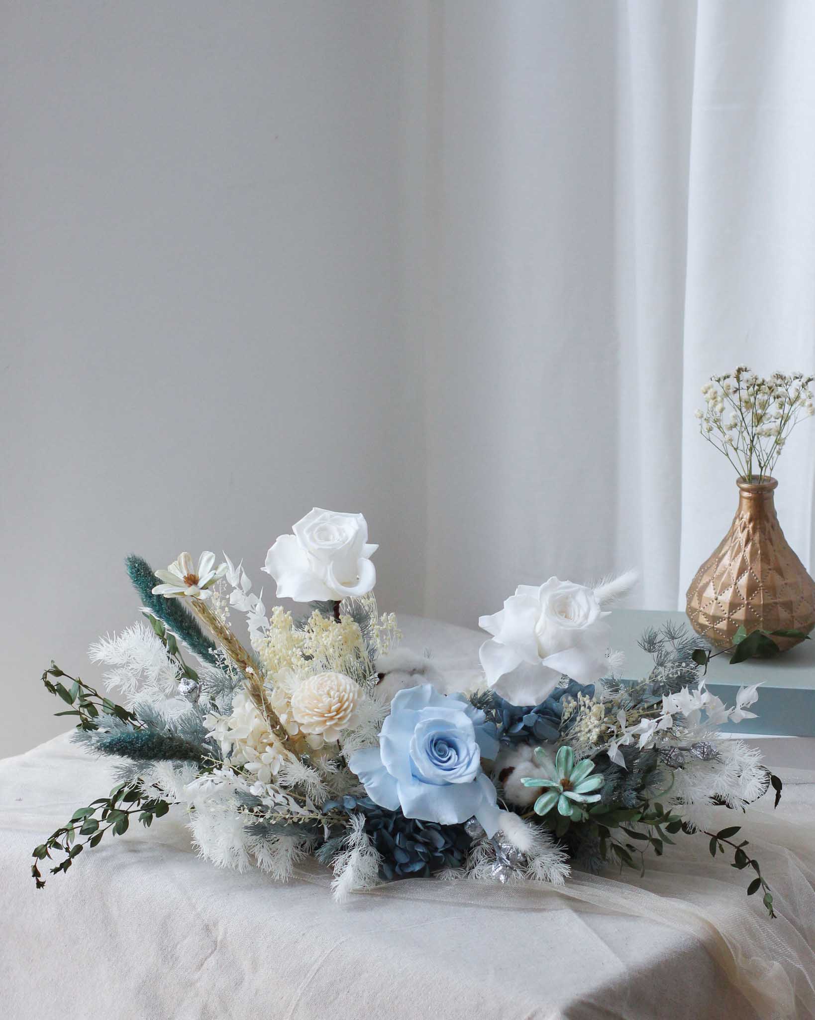 Preserved and Dried Table Centrepiece Frontal- Winter | Free Same-Day Flower Delivery Singapore