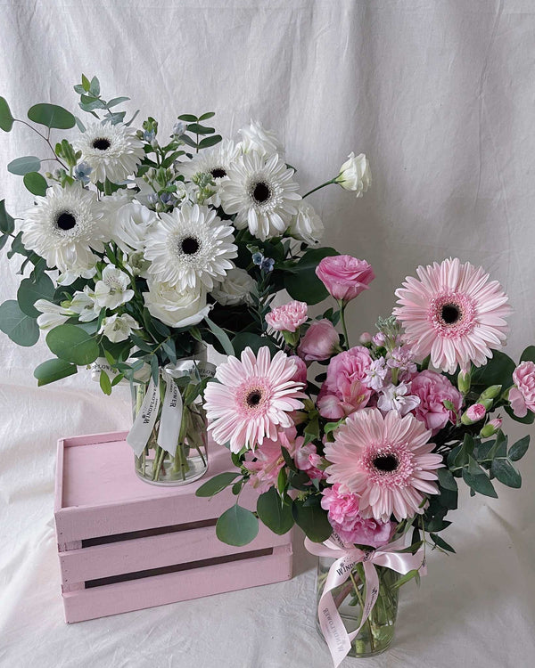 Daisy-Me-Rolling in Pink Vase | Free Same-Day Flower Delivery Singapore