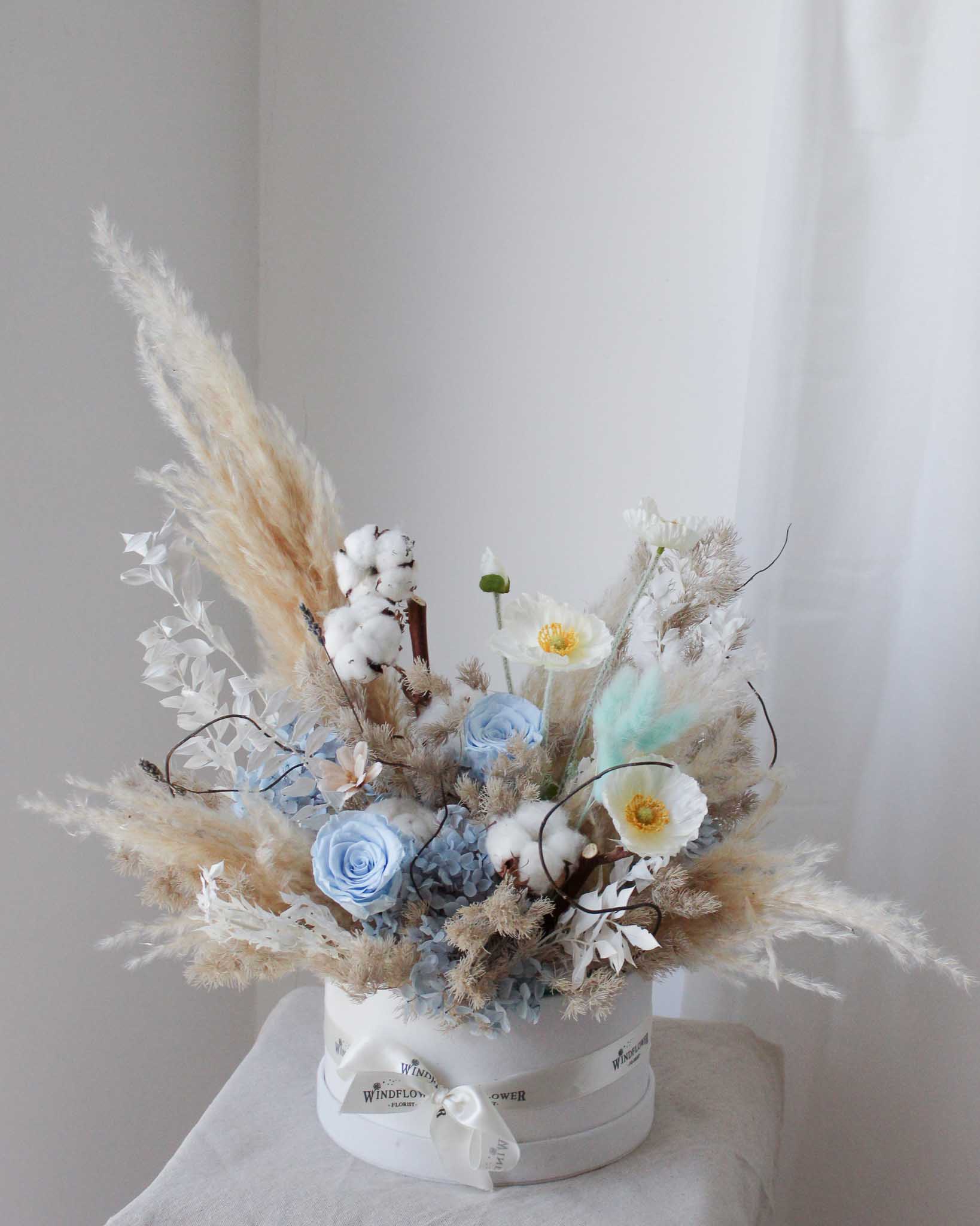 Boite De Fleur Seche Misty Preserved Flowers | Free Same-Day Flower Delivery Singapore
