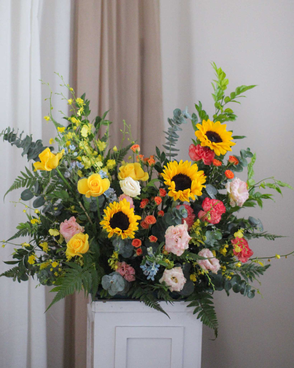Wedding Hedge Frontal - Summer | Free Same-Day Flower Delivery Singapore