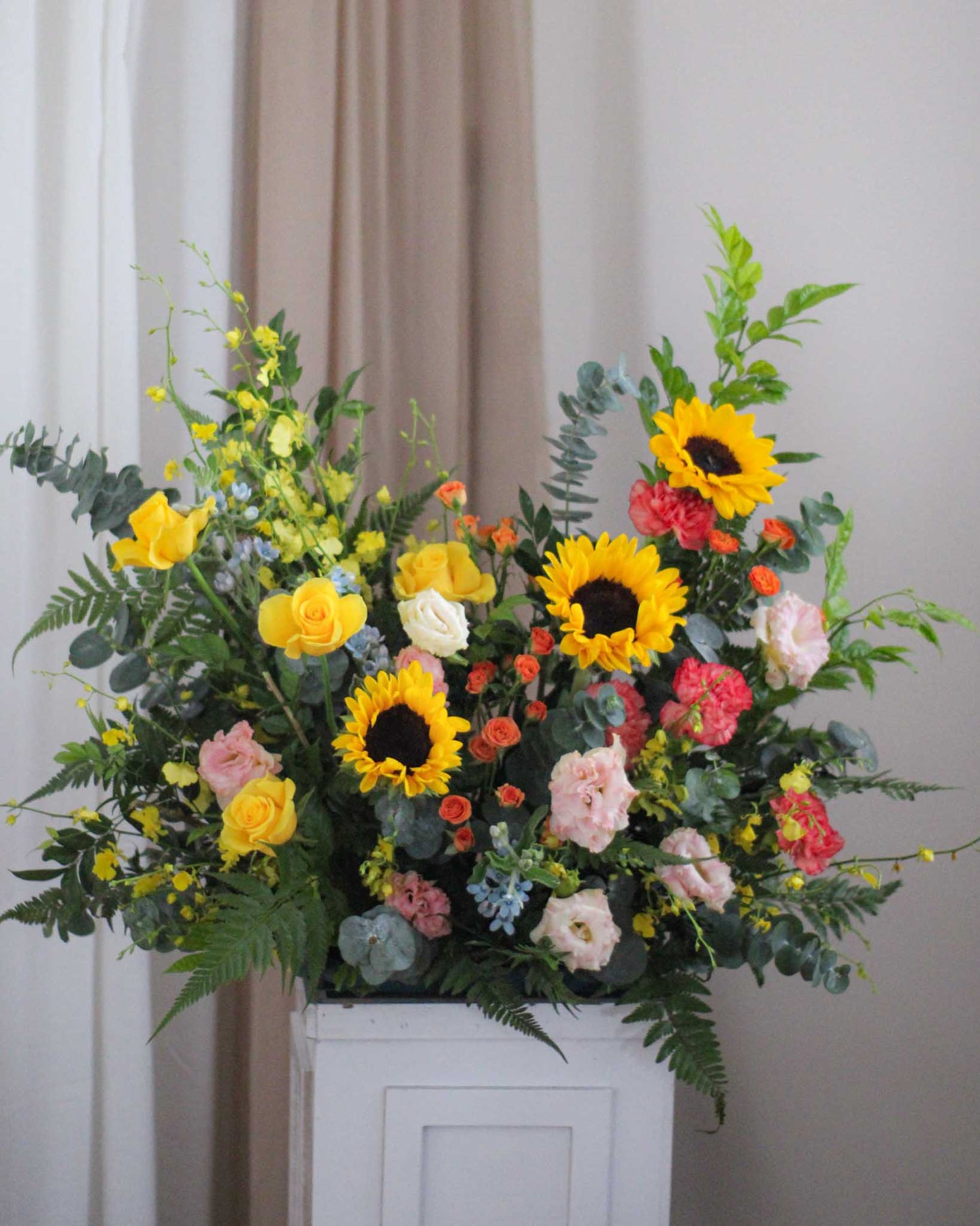 Wedding Hedge Frontal - Summer | Free Same-Day Flower Delivery Singapore