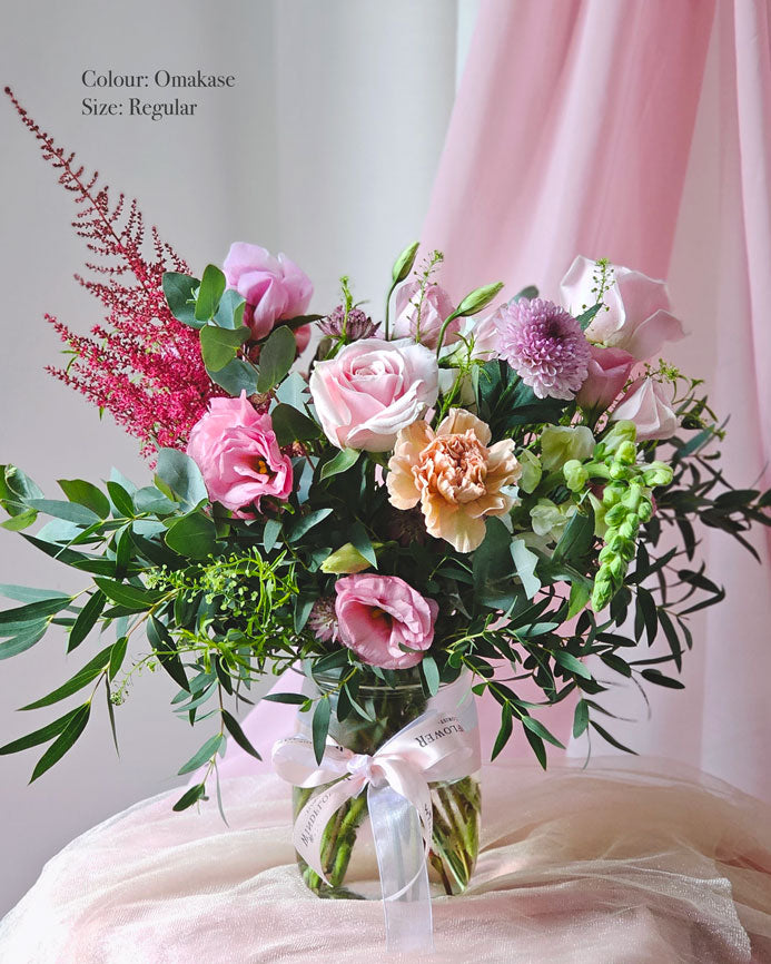 Subscription Flowers - Glass Vase - View 4 | Windflower Florist
