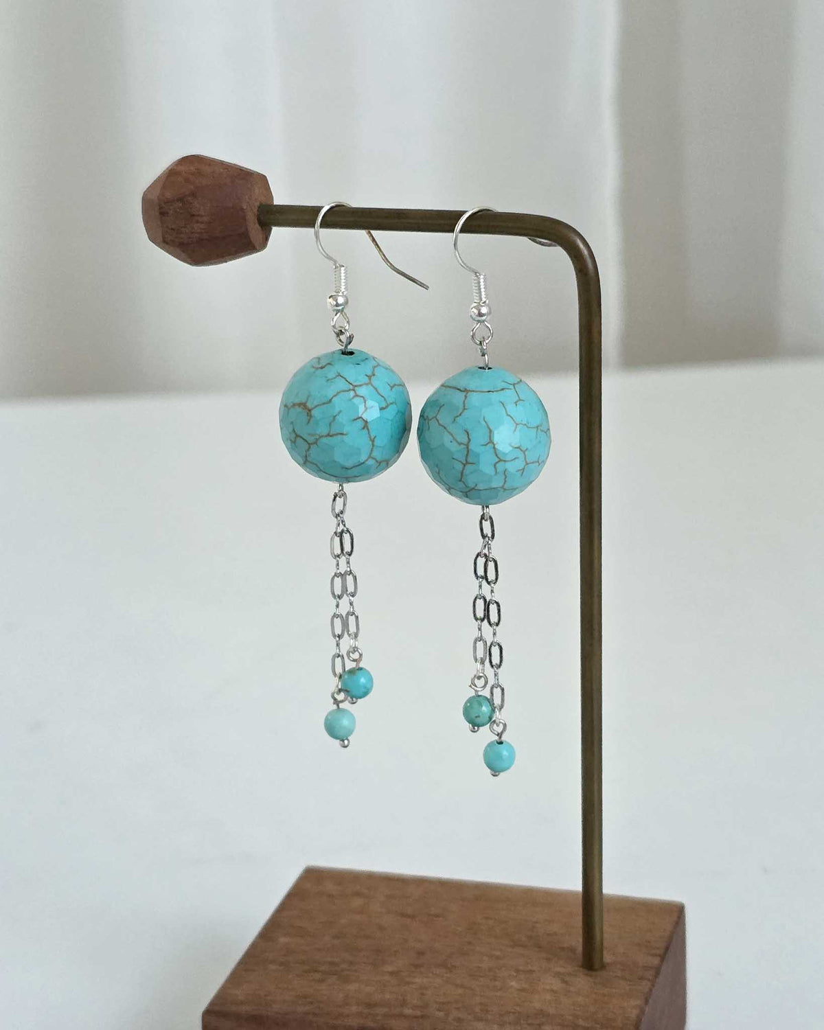 Yanflowervalley Resin Earring AK