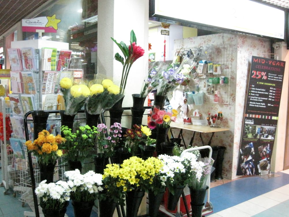 The original Windflower Florist & Gifts stall at Loyang Point