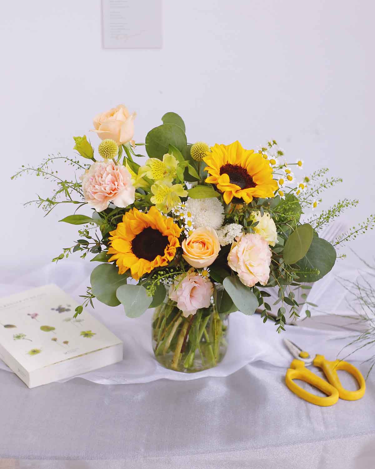 Cheerful Flower Vase | Free Same-Day Flower Delivery Singapore