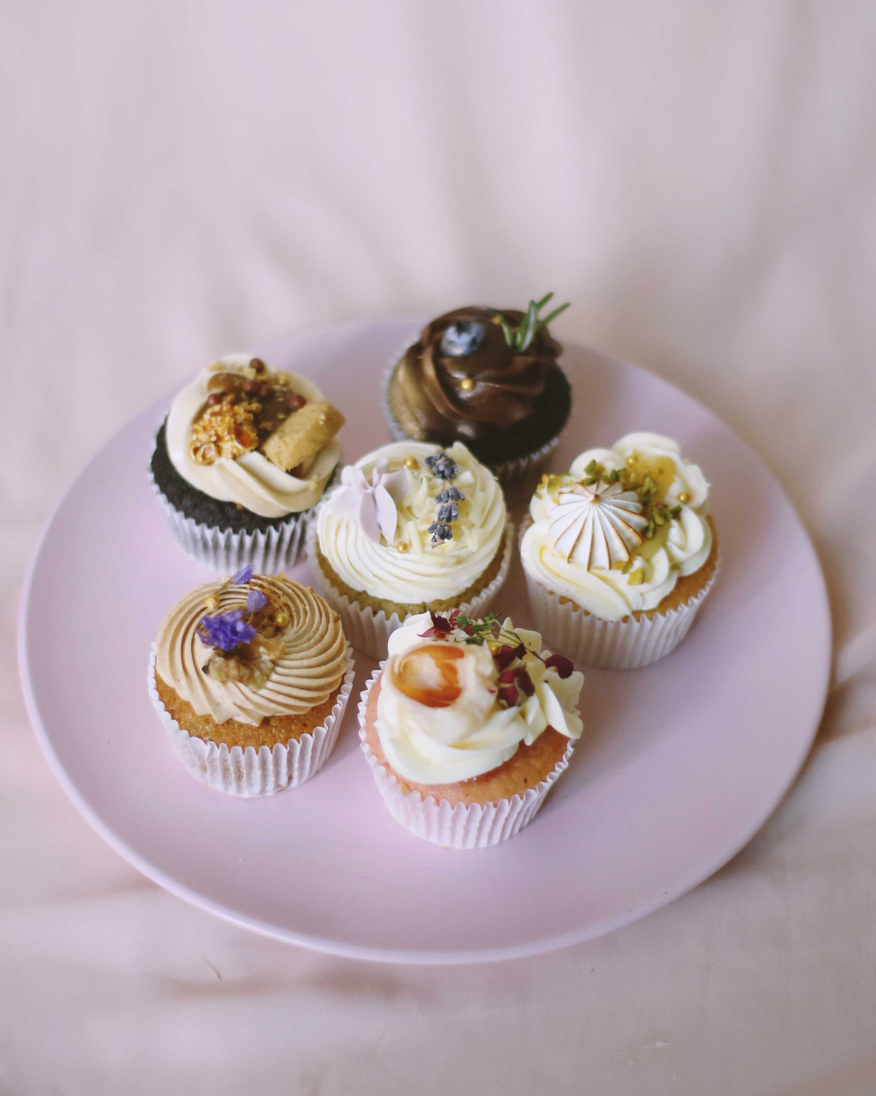 Windflower x Sarah’s Loft Cupcake Bundle Flower Arrangement by Windflower Florist Singapore