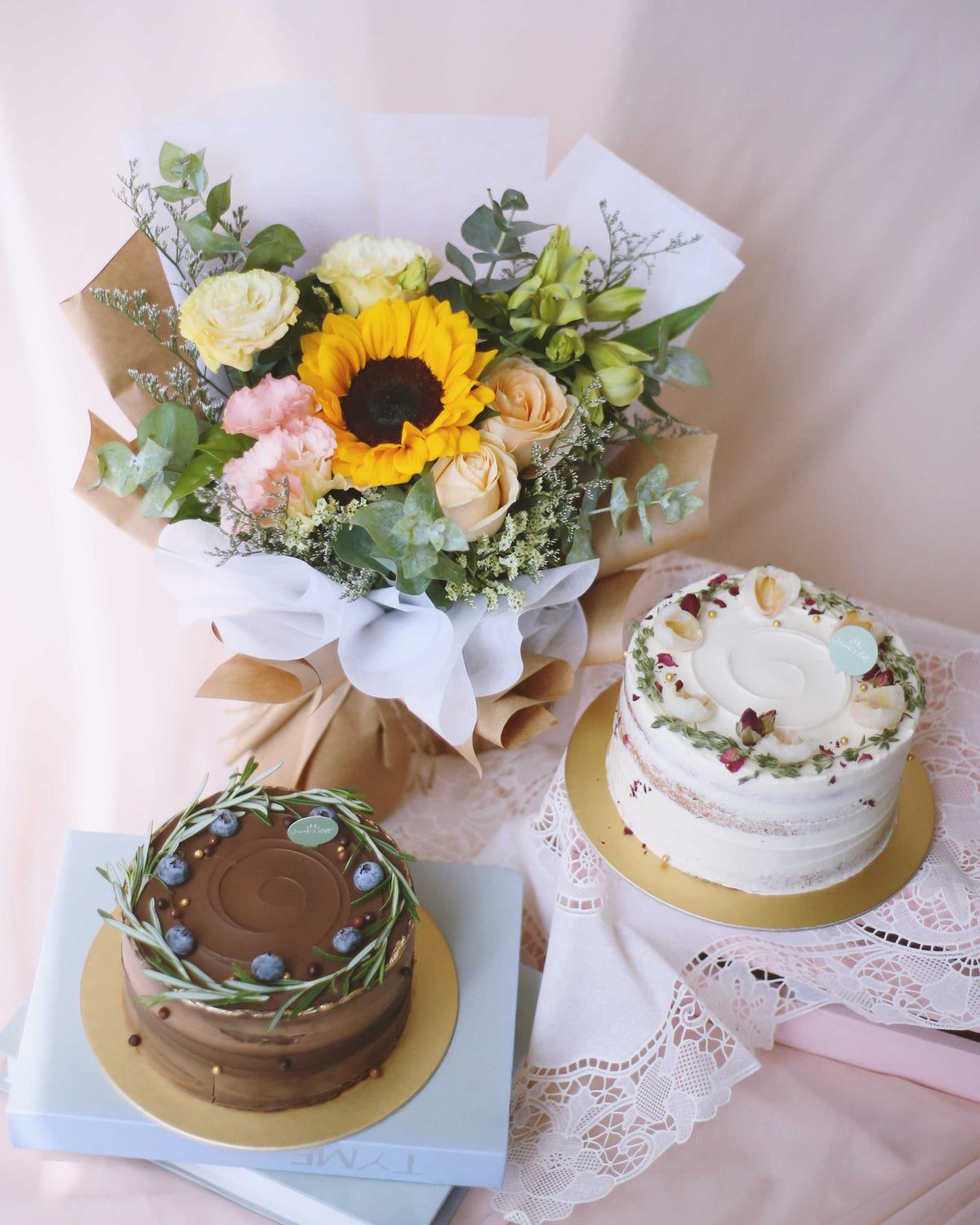Windflower x Sarah’s Loft Cake Bundle Flower Arrangement by Windflower Florist Singapore