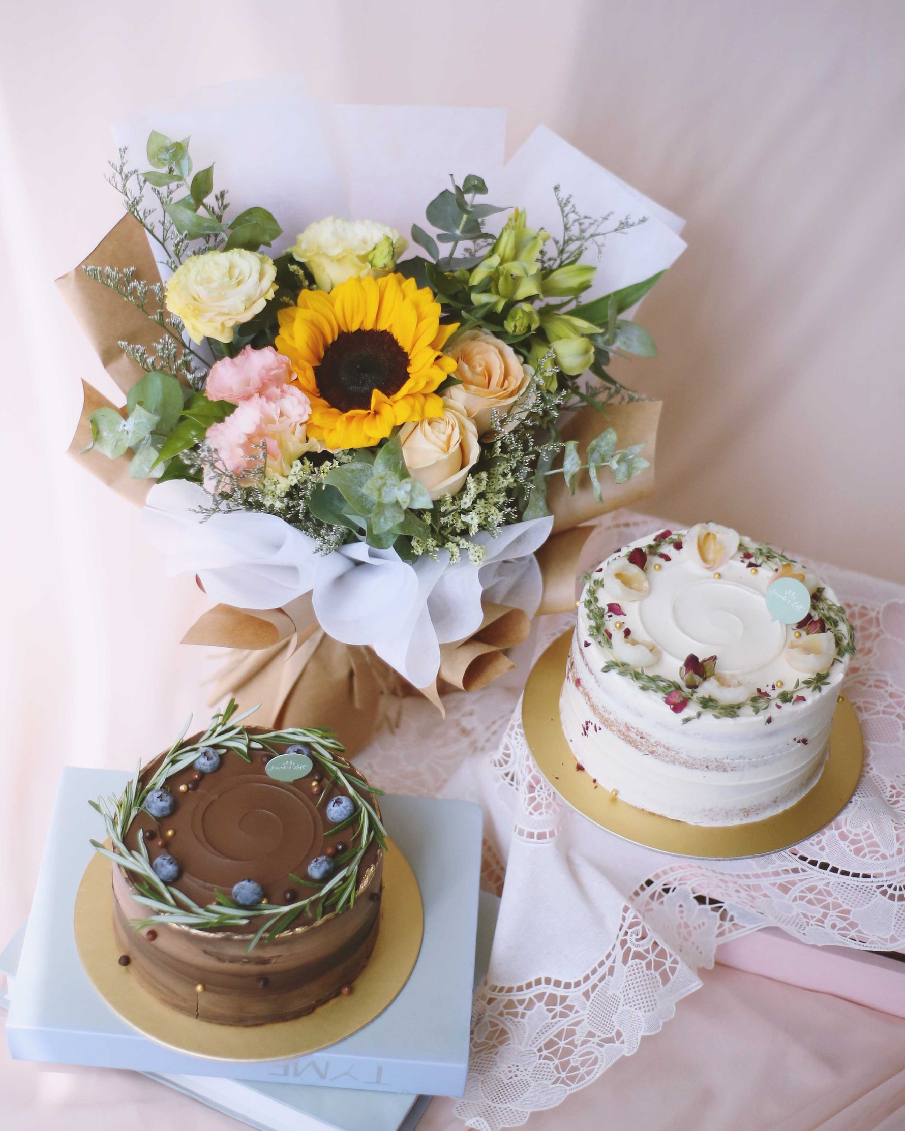 Windflower x Sarah’s Loft Cake Bundle Flower Arrangement by Windflower Florist Singapore