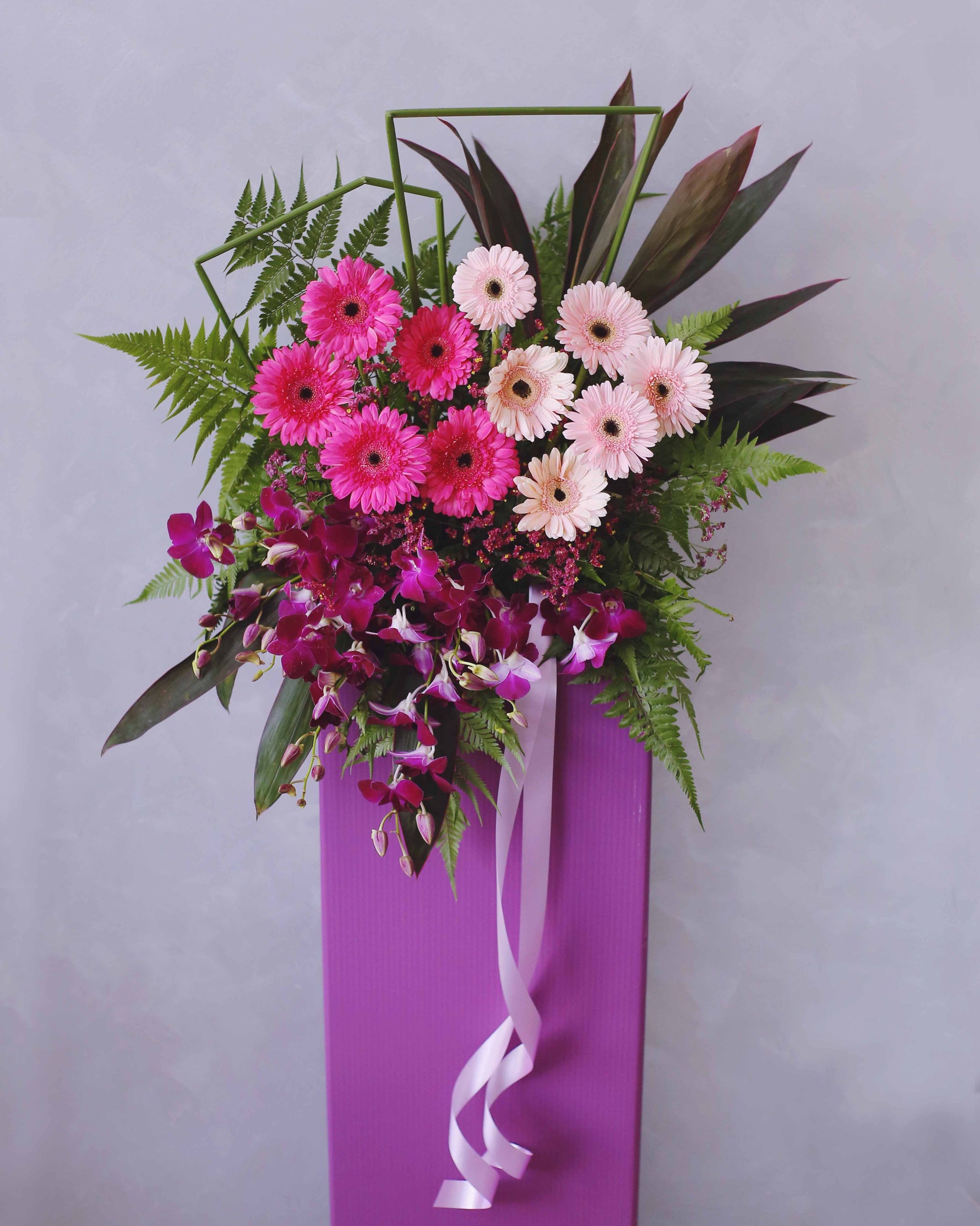 Triumphant Glory Flower Arrangement | Free Same-Day Flower Delivery Singapore