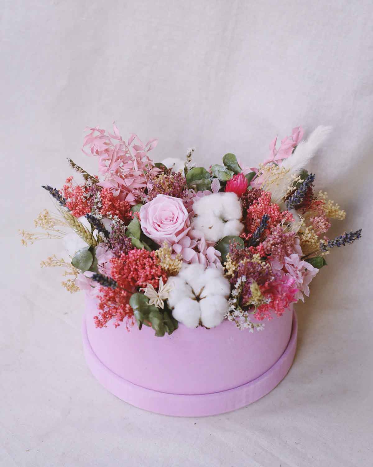 Boite De Fleur Seche Pink Preserved Flowers | Free Same-Day Flower Delivery Singapore